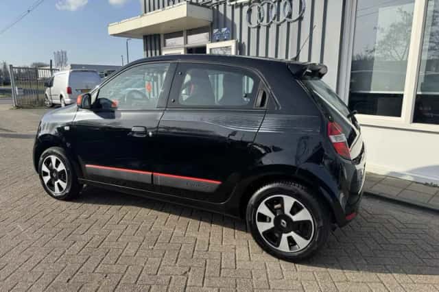 Renault Twingo (2015) thumbnail 2