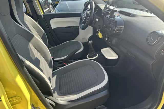 Renault Twingo (2015) thumbnail 5