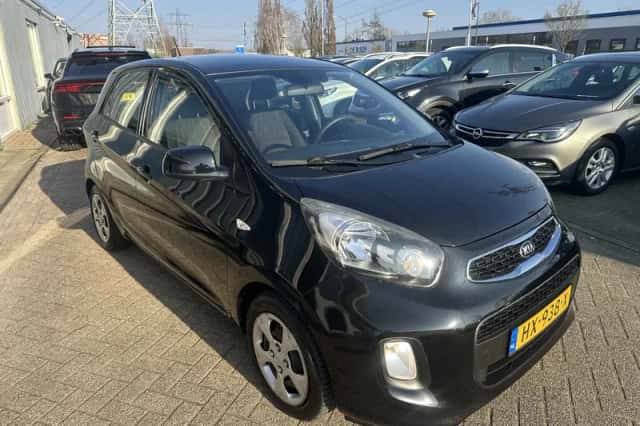 Kia Picanto (2016) thumbnail 3