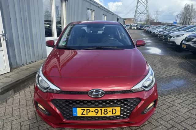 Hyundai i20 (2019) thumbnail 2
