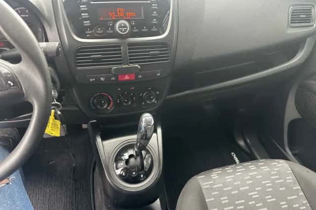 Opel Combo (2016) thumbnail 6
