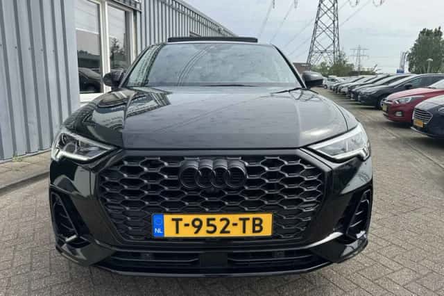 Audi Q3 Sportback (2020) thumbnail 6
