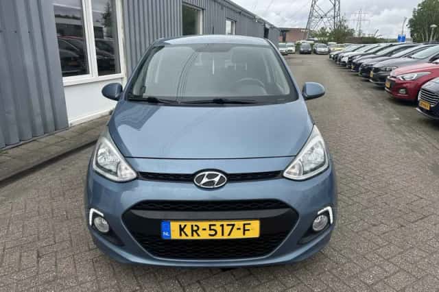 Hyundai i10 (2017) thumbnail 2