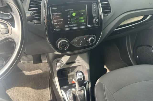 Renault Captur (2014) thumbnail 6