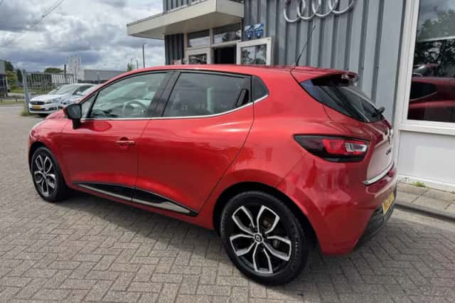 Renault Clio (2017) thumbnail 2