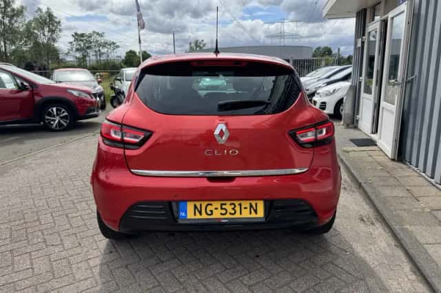 Renault Clio (2017) thumbnail 3