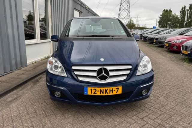 Mercedes-Benz B-Klasse (2010) thumbnail 2