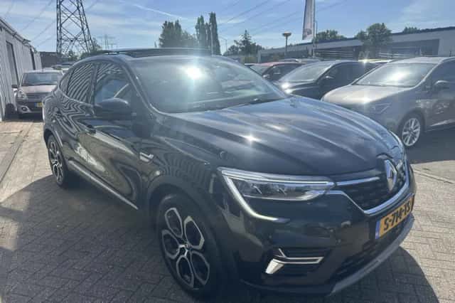 Renault Arkana (2023) thumbnail 3