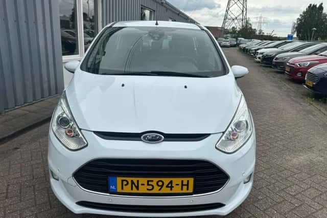 Ford B-Max (2017) thumbnail 5