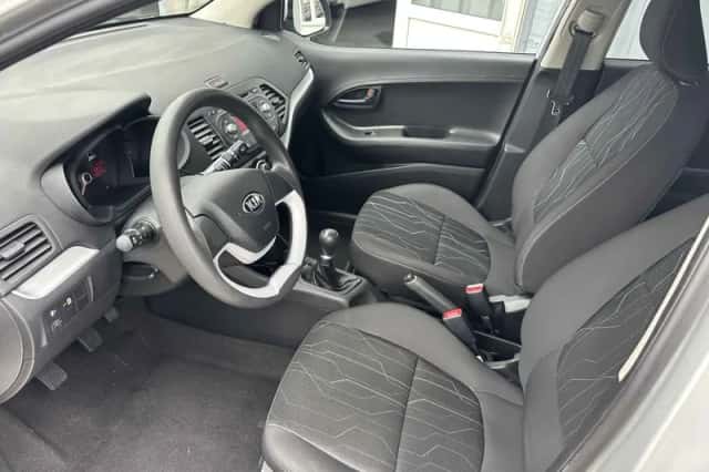 Kia Picanto (2013) thumbnail 4