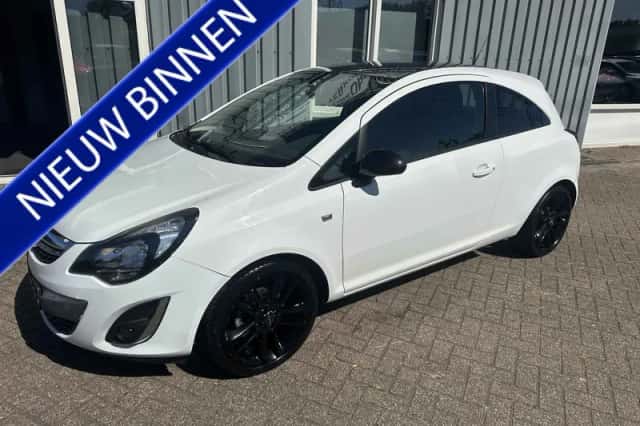 Opel Corsa (2013) thumbnail 1
