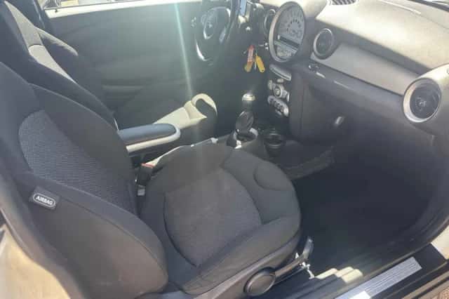 MINI Cooper (2008) thumbnail 5