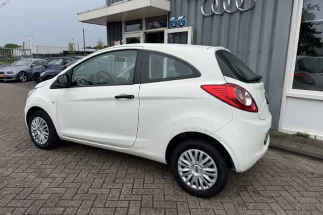 Ford Ka (2014) thumbnail 2