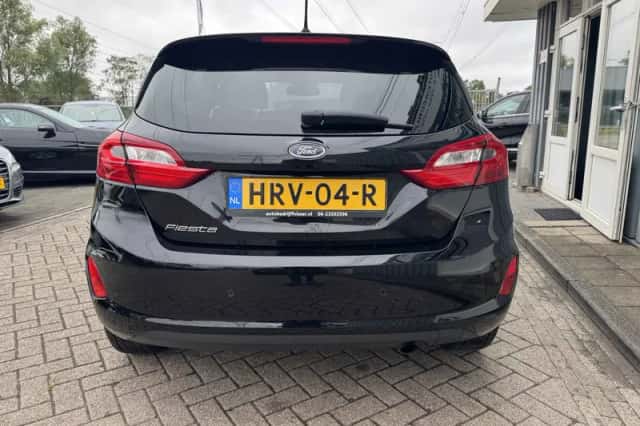 Ford Fiesta (2017) thumbnail 3