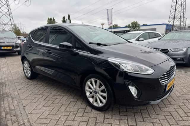 Ford Fiesta (2017) thumbnail 4
