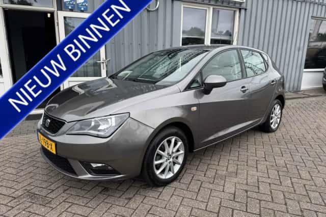 SEAT Ibiza (2016) thumbnail 1