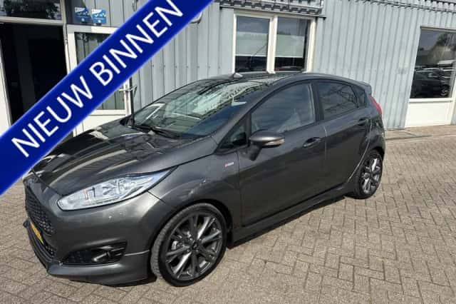Ford Fiesta (2016) thumbnail 1