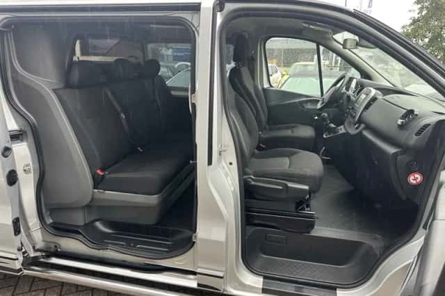 Opel Vivaro (2016) thumbnail 5