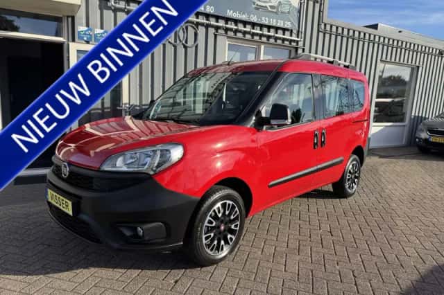Fiat Doblò Cargo (2017) thumbnail 1