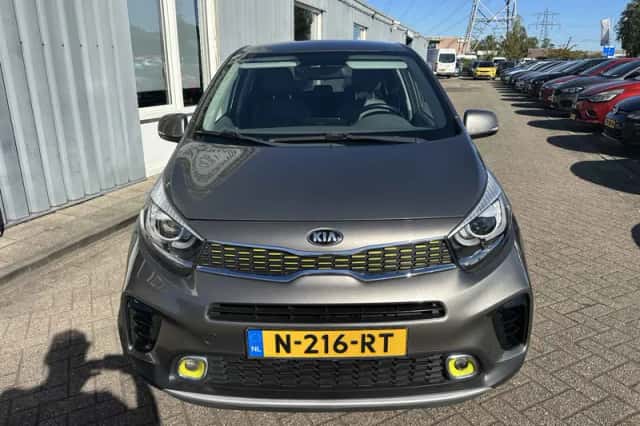Kia Picanto (2018) thumbnail 2