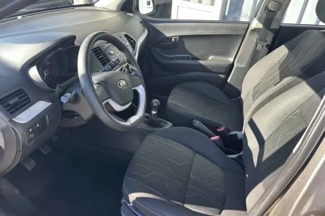 Kia Picanto (2014) thumbnail 4