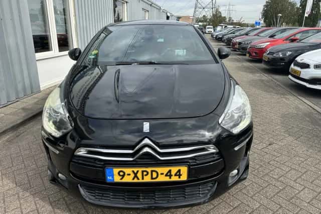 Citroën DS5 (2014) thumbnail 2