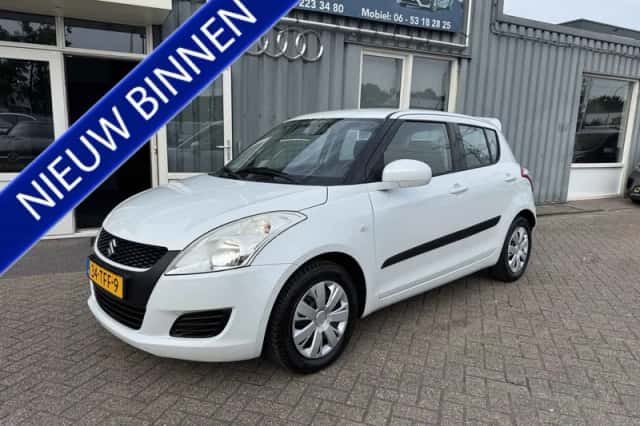 Suzuki Swift (2012) thumbnail 1