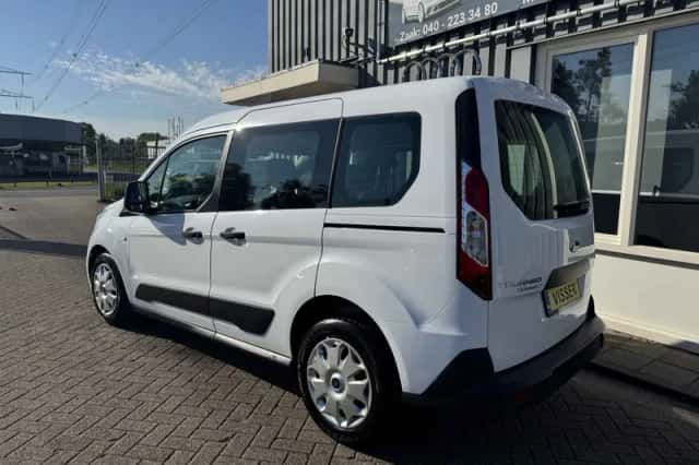 Ford Tourneo Connect (2015) thumbnail 2