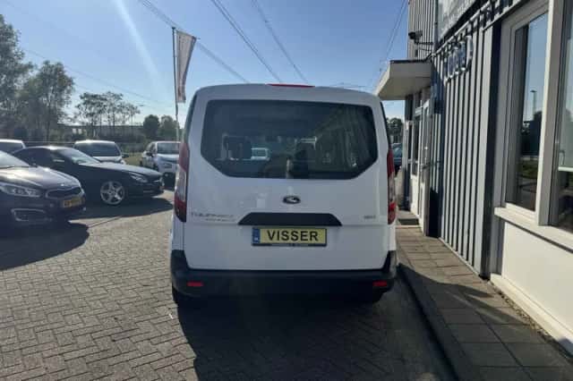 Ford Tourneo Connect (2015) thumbnail 3
