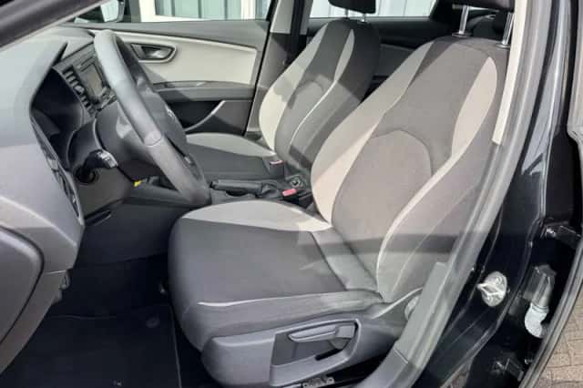 SEAT Leon (2014) thumbnail 6