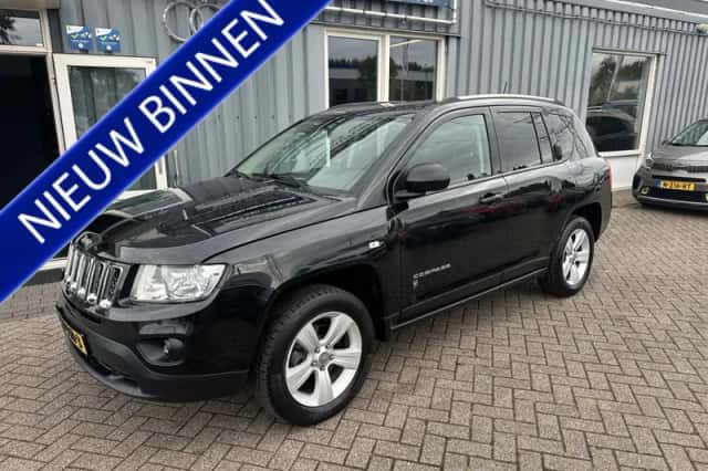 Jeep Compass (2012) thumbnail 1