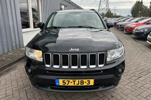 Jeep Compass (2012) thumbnail 2