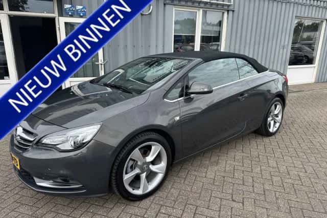 Opel Cascada (2013) thumbnail 1