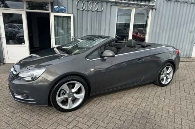 Opel Cascada (2013) thumbnail 4