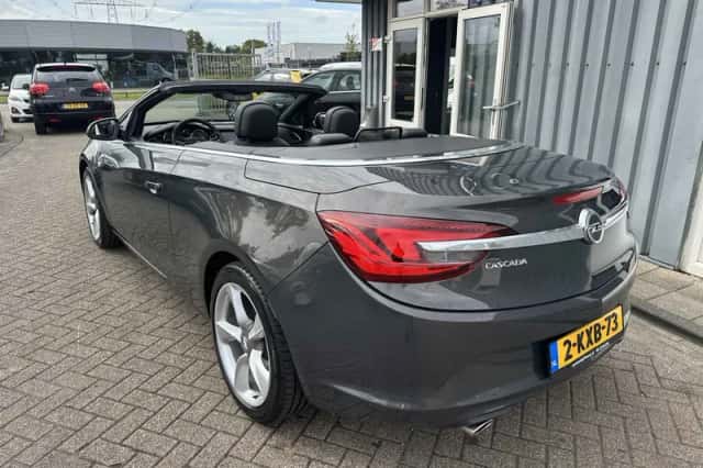 Opel Cascada (2013) thumbnail 5