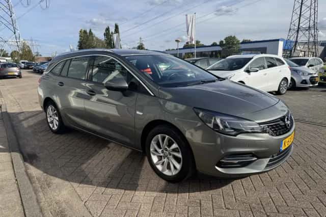 Opel Astra (2021) thumbnail 4