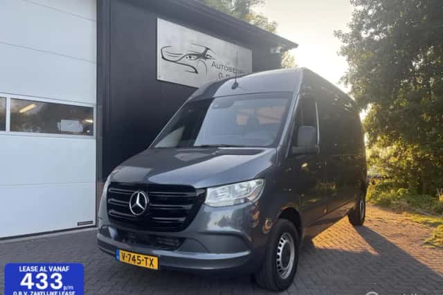 Mercedes-Benz Sprinter (2018) thumbnail 1