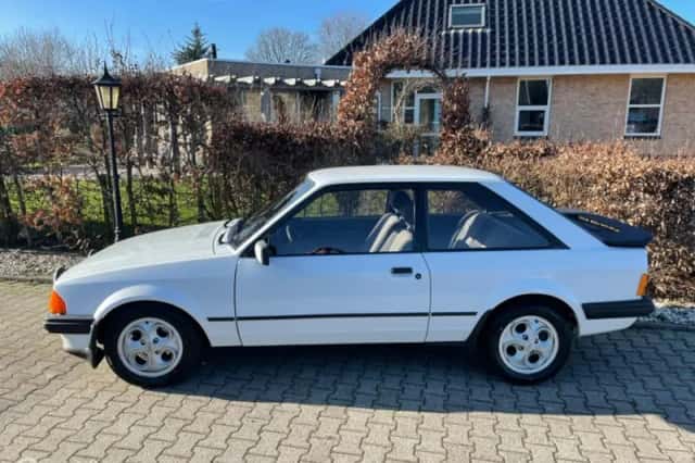 Ford Escort (1981) thumbnail 2