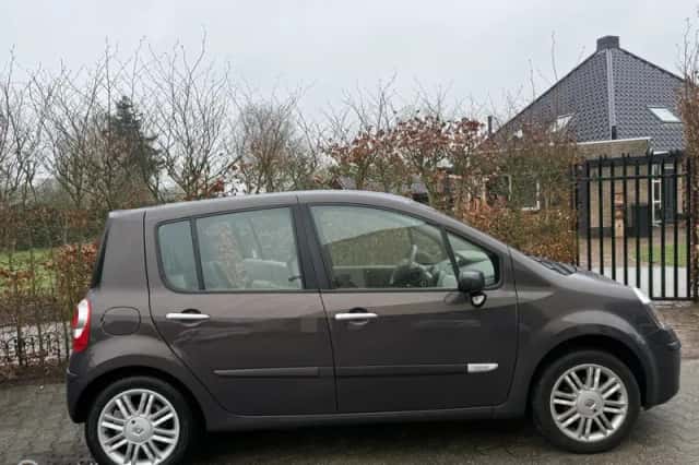 Renault Modus (2007) thumbnail 1