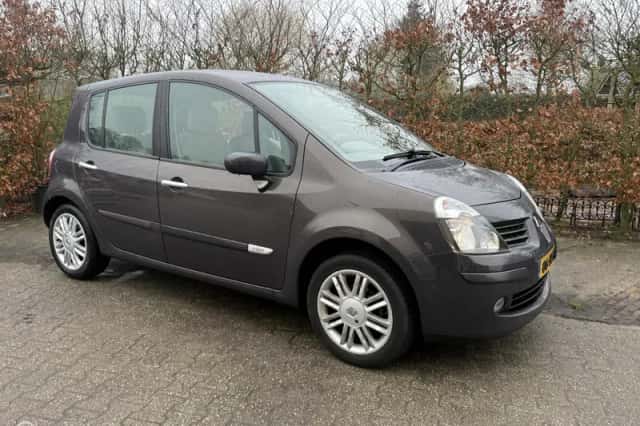 Renault Modus (2007) thumbnail 3