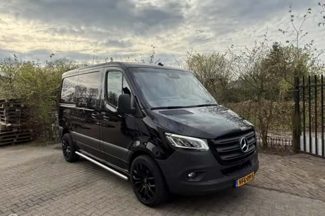 Mercedes-Benz Sprinter (2020) thumbnail 3
