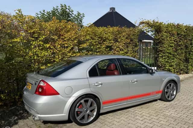 Ford Mondeo (2002) thumbnail 5