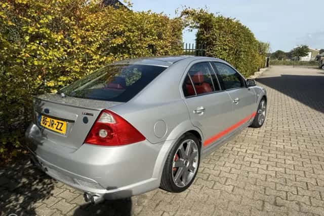 Ford Mondeo (2002) thumbnail 6