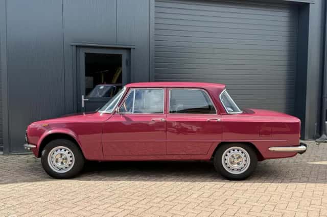Alfa Romeo Giulia (1975) thumbnail 3
