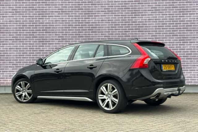 Volvo V60 (2012) thumbnail 4