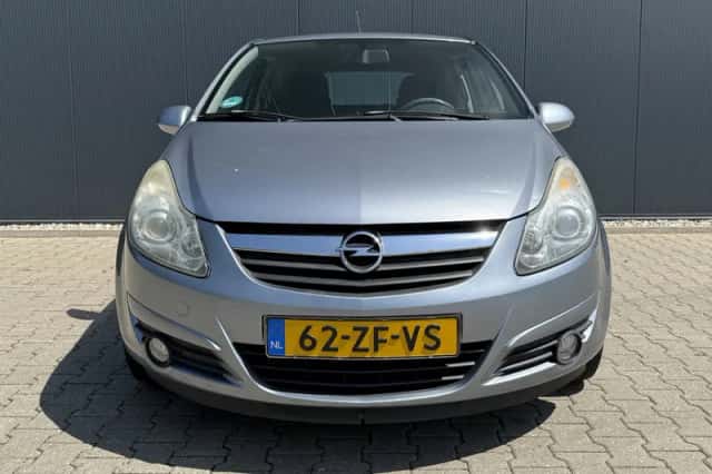 Opel Corsa (2008) thumbnail 2