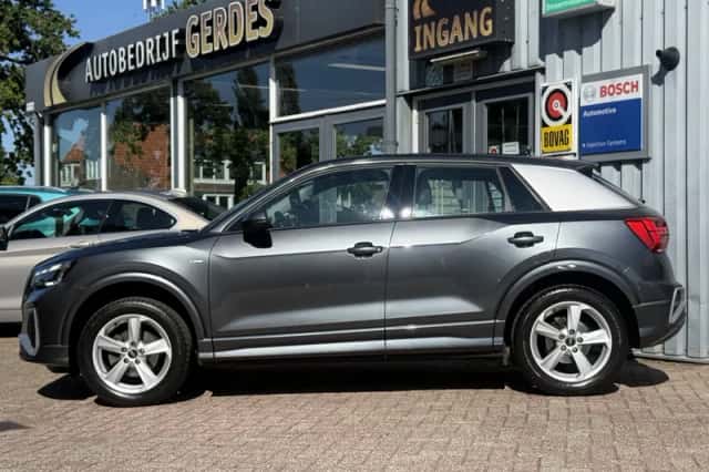 Audi Q2 (2021) thumbnail 2