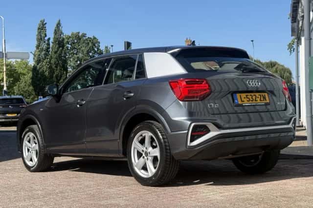 Audi Q2 (2021) thumbnail 3