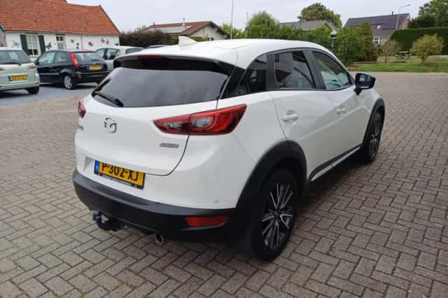 Mazda CX-3 (2016) thumbnail 3