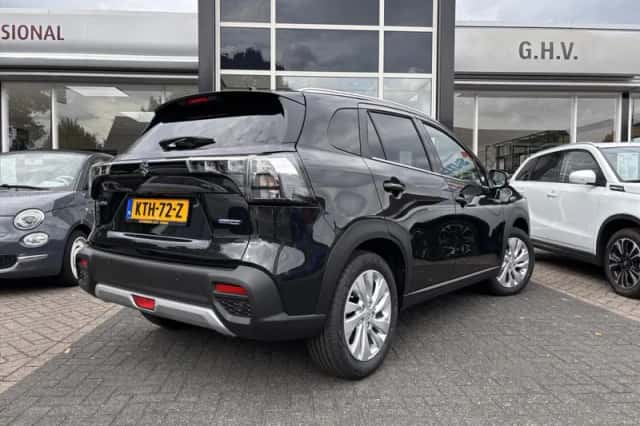 Suzuki S-Cross (2026) thumbnail 2